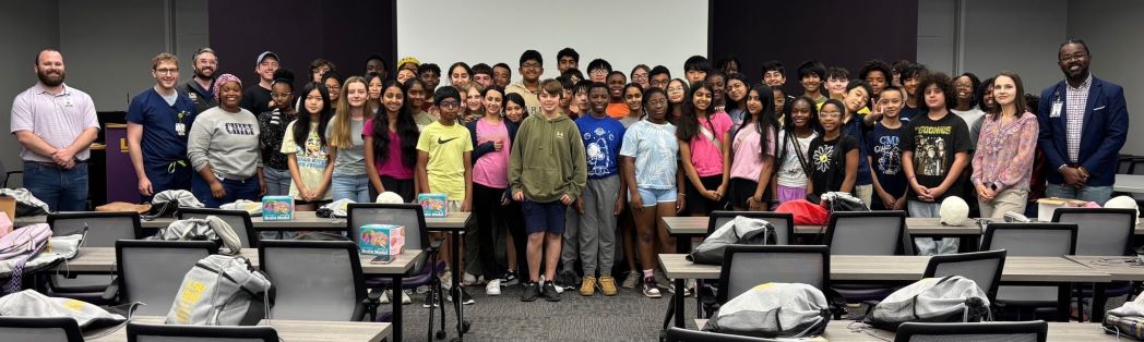 Images/LaPrep/Messenger_creation_02BCFB27-DE3A-42E7-A316-174A66515FA7_smaller.jpg 2025 laprep students